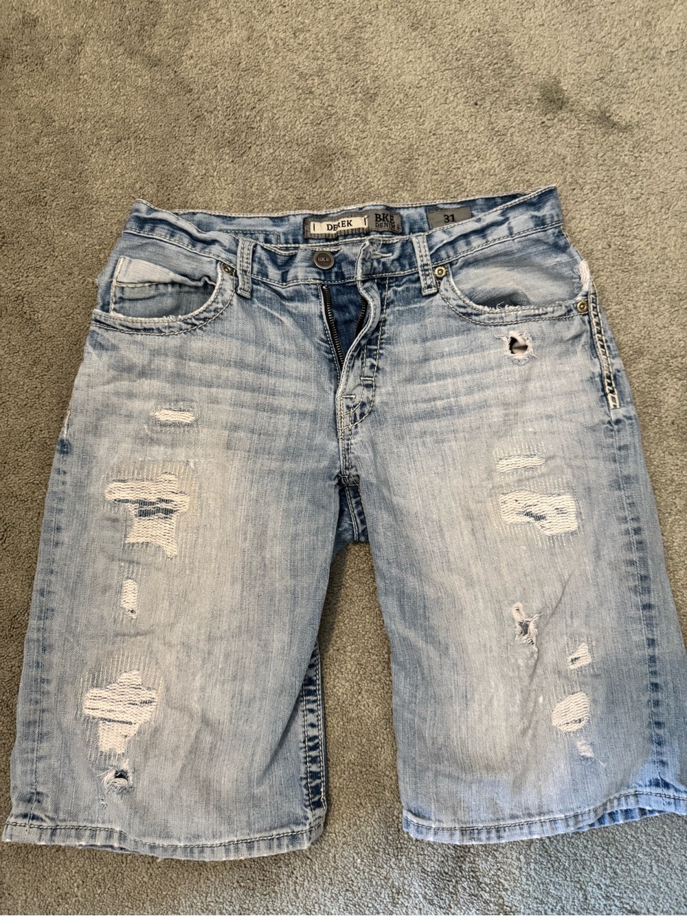 Men’s Buckle BKE  Derek Shorts Size 31